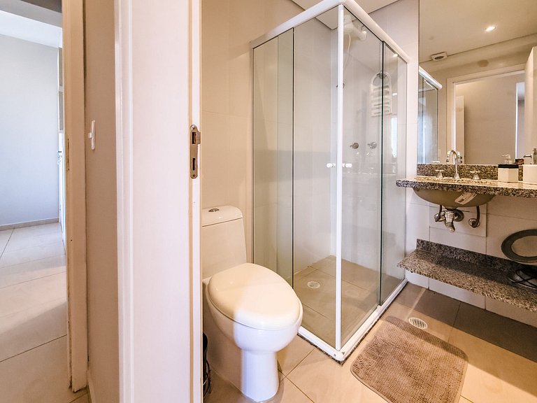 Apartamento no Capitania Varam a 180m da Praia com Churrasqu