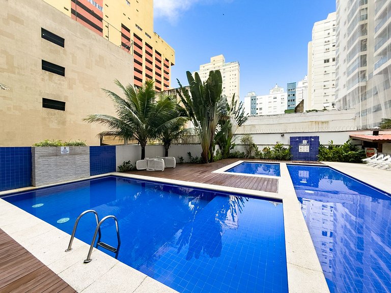 Apartamento no Capitania Varam a 180m da Praia com Churrasqu
