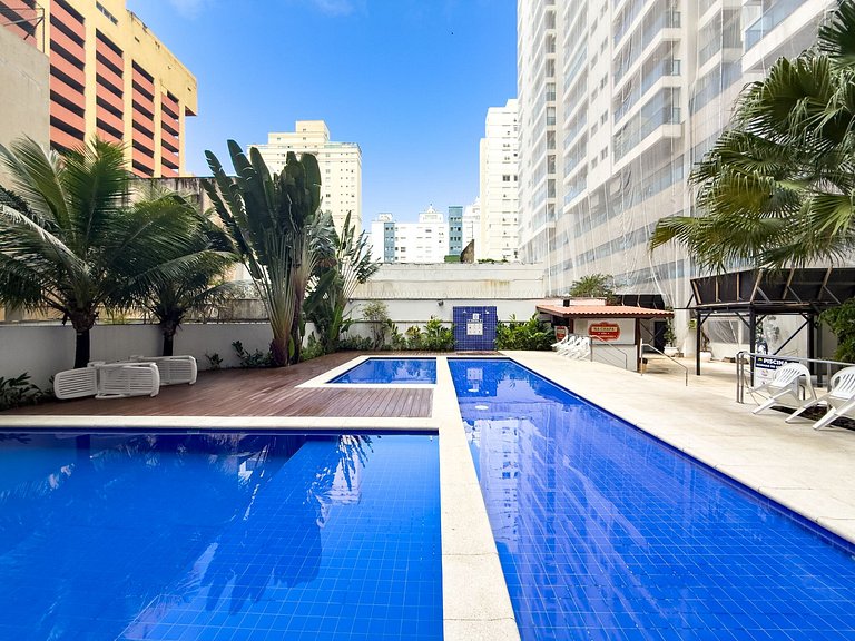 Apartamento no Capitania Varam a 180m da Praia com Churrasqu
