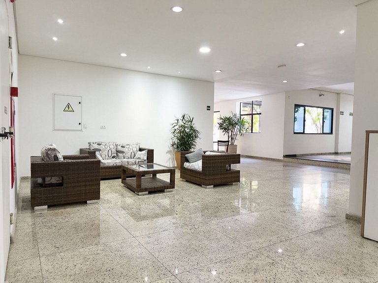 Apartamento no Capitania Varam a 180m da Praia com Churrasqu