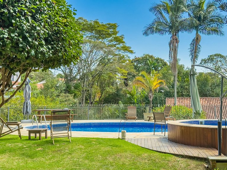 Casa alto padrão com lazer completo | Granja Viana