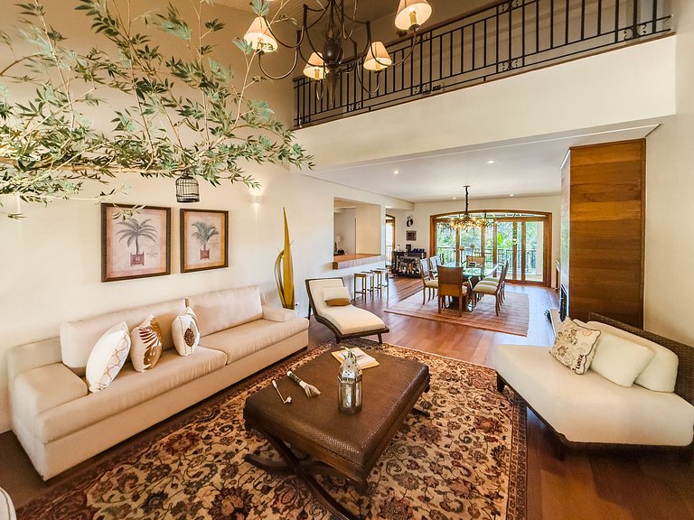 Casa alto padrão com lazer completo | Granja Viana