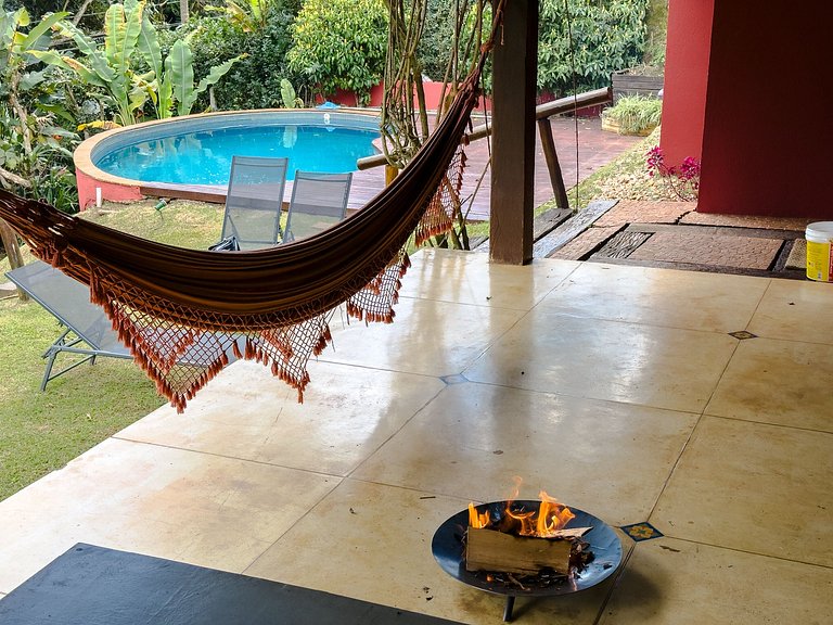 Casa com Piscina Privativa, Varanda Gourmet e Vista para Nat