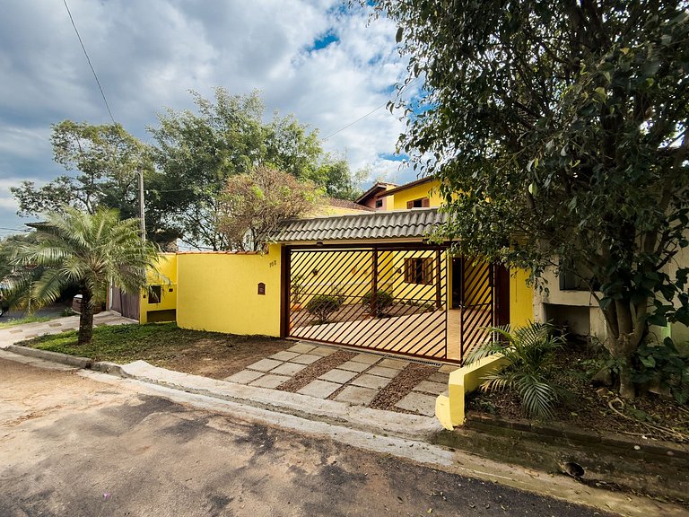 Espaço gourmet e home-office na Granja