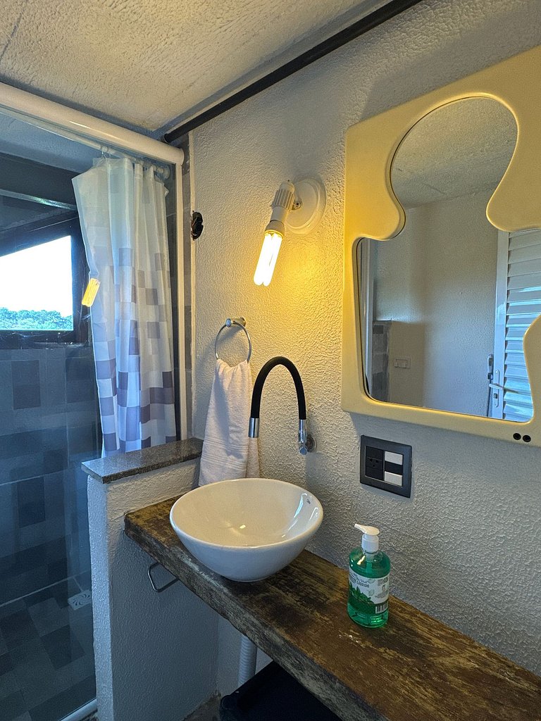 Loft Aconchegante com Atmosfera Intimista em Meio à Natureza