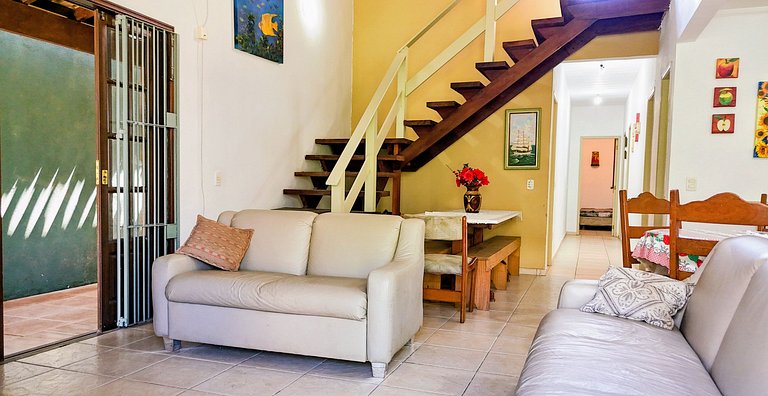 Casa a 200m da Praia c/ Piscina e Churrasqueira