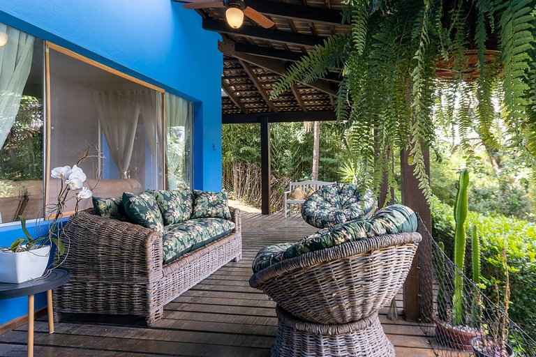 Casa espaçosa com piscina ampla e churrasqueira perto de São