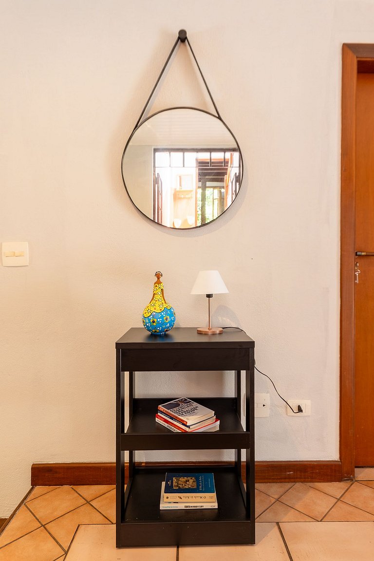 Casa espaçosa com piscina ampla e churrasqueira perto de São