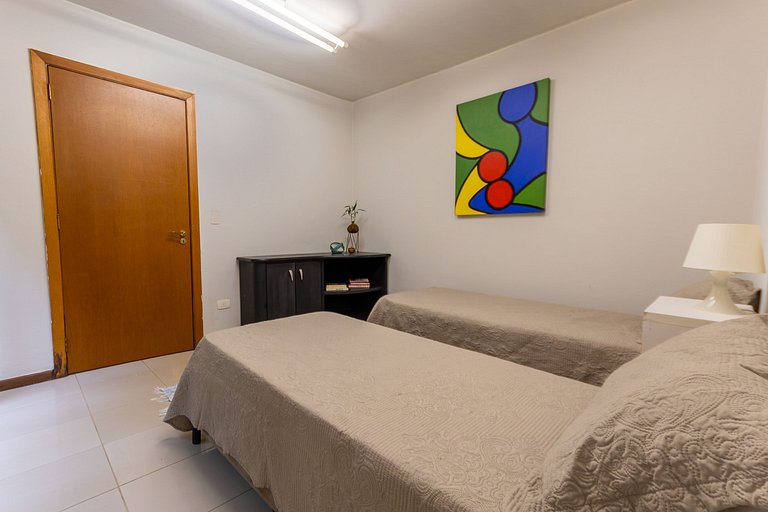 Casa espaçosa com piscina e churrasqueira perto de São Paulo