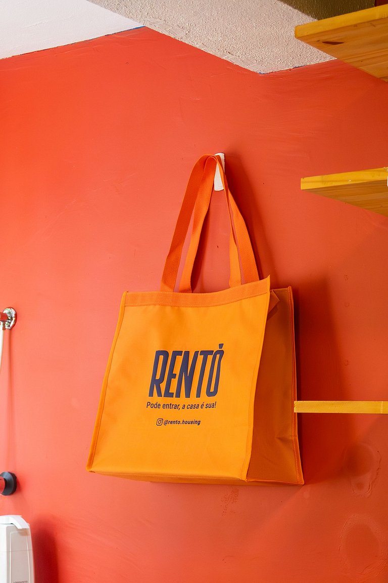 Casa espaçosa com piscina ampla e churrasqueira perto de São