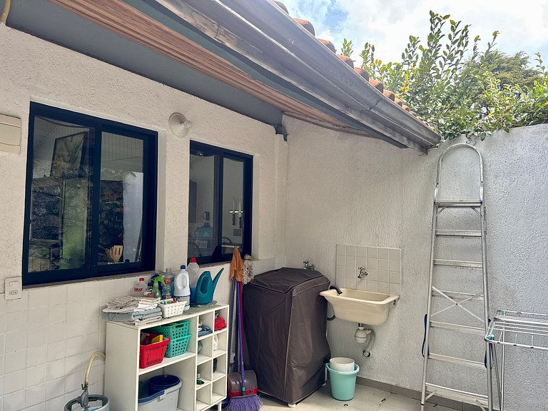 Casa espaçosa na Granja Viana