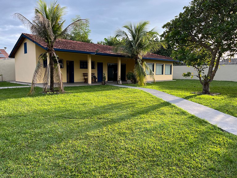 Casa ampla com jardim e 3 suítes em Novo Airão