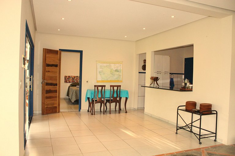 Casa ampla com jardim e 3 suítes em Novo Airão