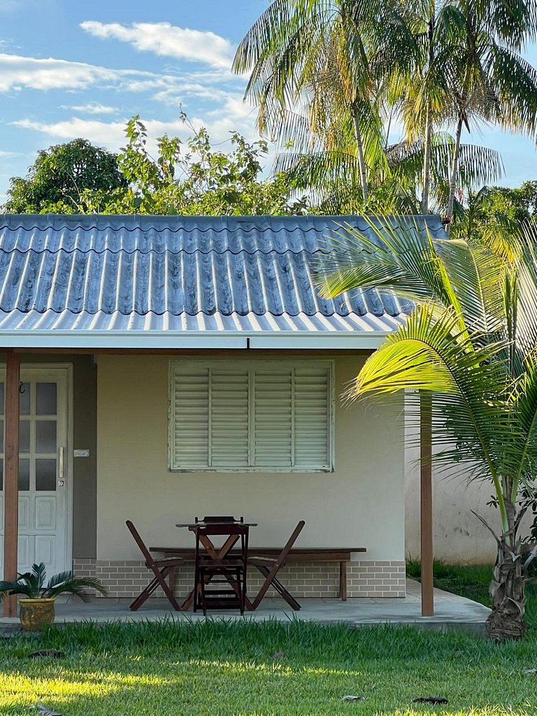 Chalé Arara em Novo Airão cozinha ar-condicionado