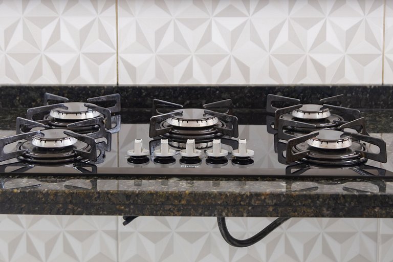 Casa com piscina a 180m da Praia de Boraceia