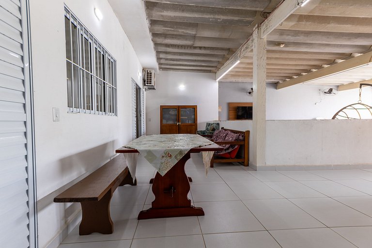 Casa a 180m da Praia de Boraceia | Piscina e Churrasqueira