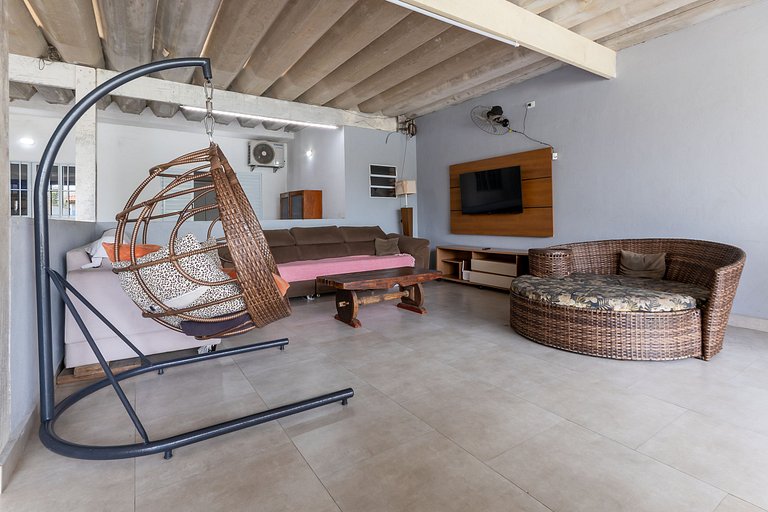 Casa a 180m da Praia de Boraceia | Piscina e Churrasqueira