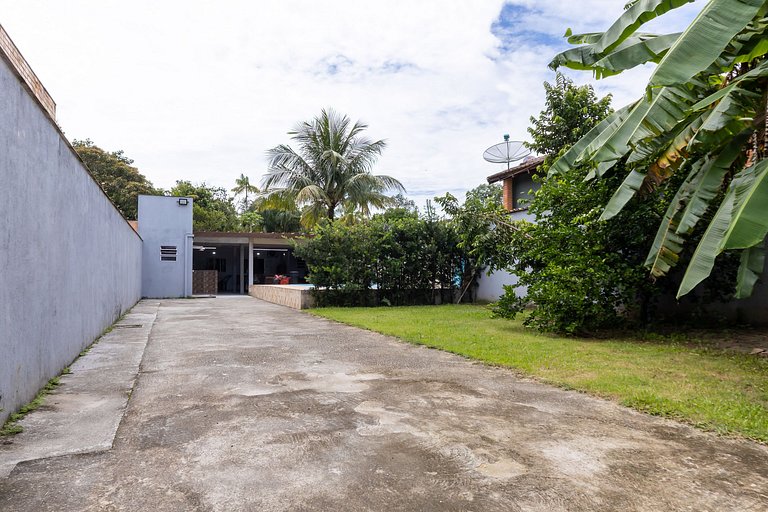 Casa a 180m da Praia de Boraceia | Piscina e Churrasqueira