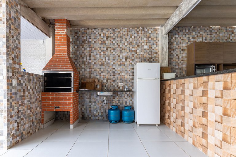 Casa a 180m da Praia de Boraceia | Piscina e Churrasqueira