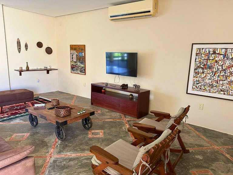 Casa ampla com jardim e 3 suítes em Novo Airão