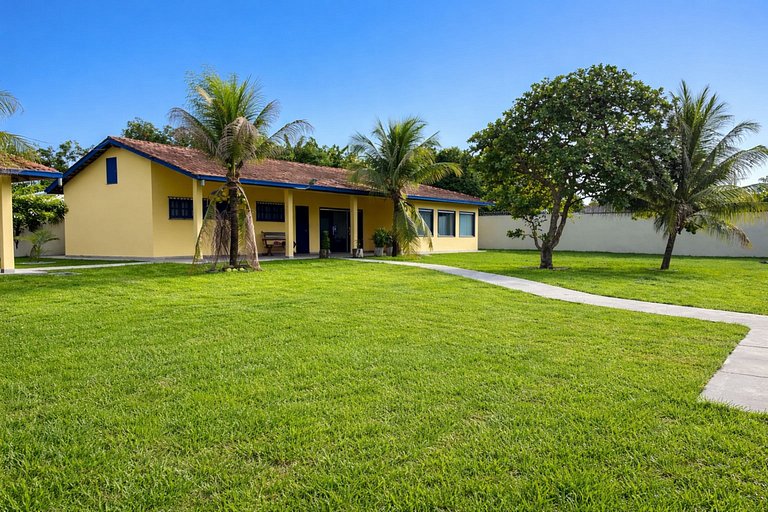 Casa ampla com jardim e 3 suítes em Novo Airão