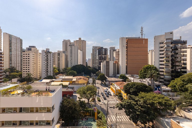 Apto no Campo Belo com A/C e vaga – 15min CGH