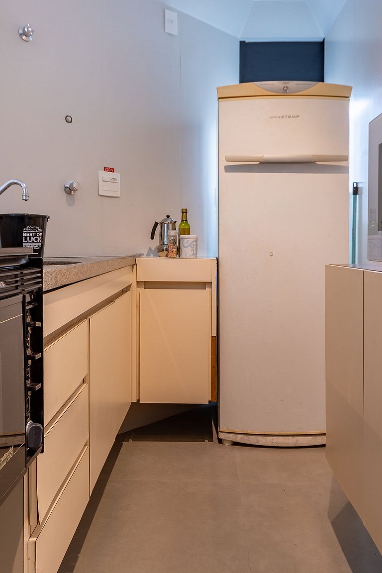 Apto no Campo Belo com A/C e vaga – 15min CGH