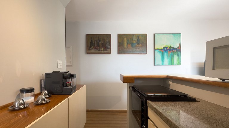 Apto no Campo Belo com A/C e vaga – 15min CGH