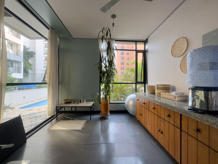 Apto no Campo Belo com A/C e vaga – 15min CGH