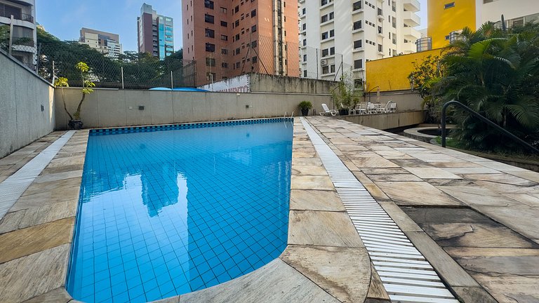 Apto no Campo Belo com A/C e vaga – 15min CGH