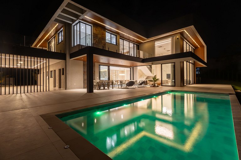 Mansão de Luxo a 35 minutos de SP