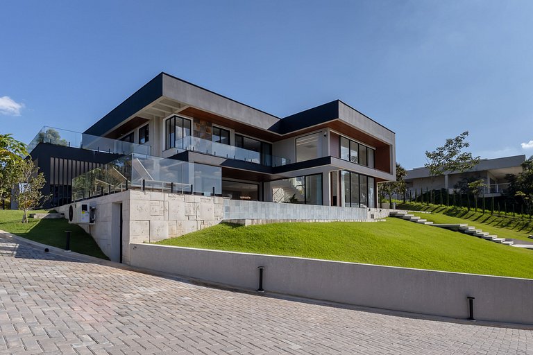 Mansão de Luxo a 35 minutos de SP