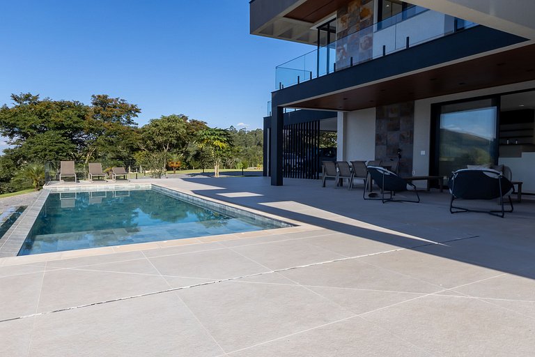 Mansão de Luxo a 35 minutos de SP