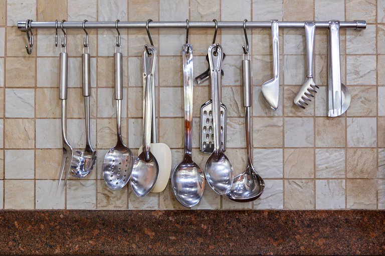 Casa Flamboyant 3 Suítes c/ Piscina e Jardim Amplo