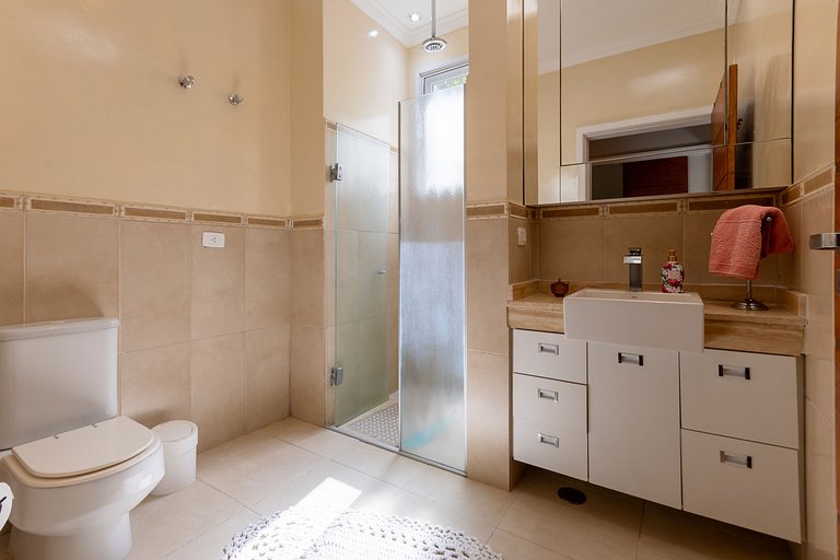 Casa Térrea Alto Padrão | 4 Quartos
