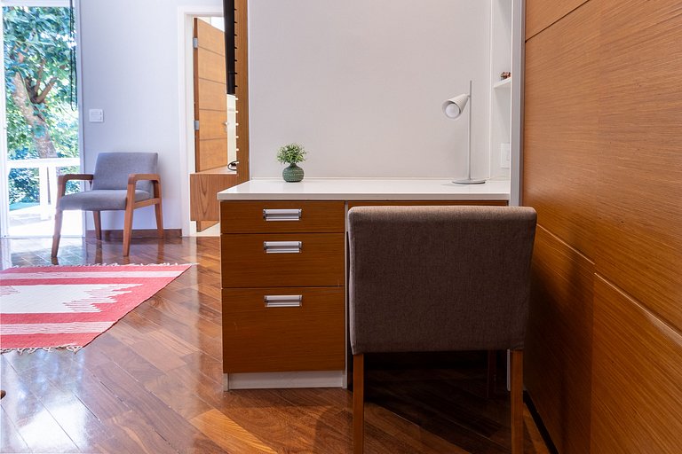 Casa Térrea Alto Padrão | 4 Quartos