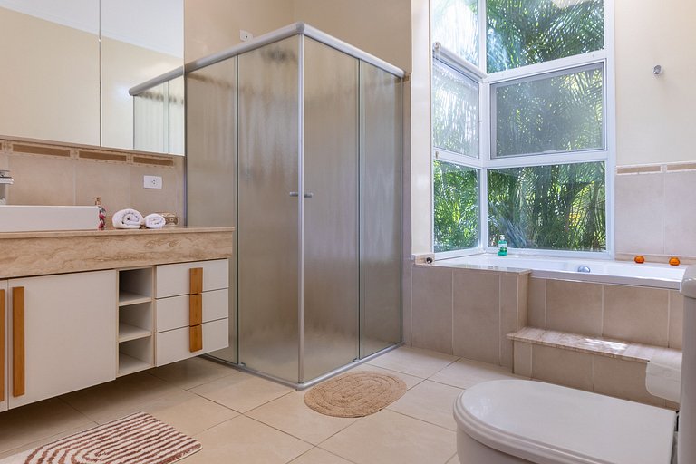 Casa Térrea Alto Padrão | 4 Quartos