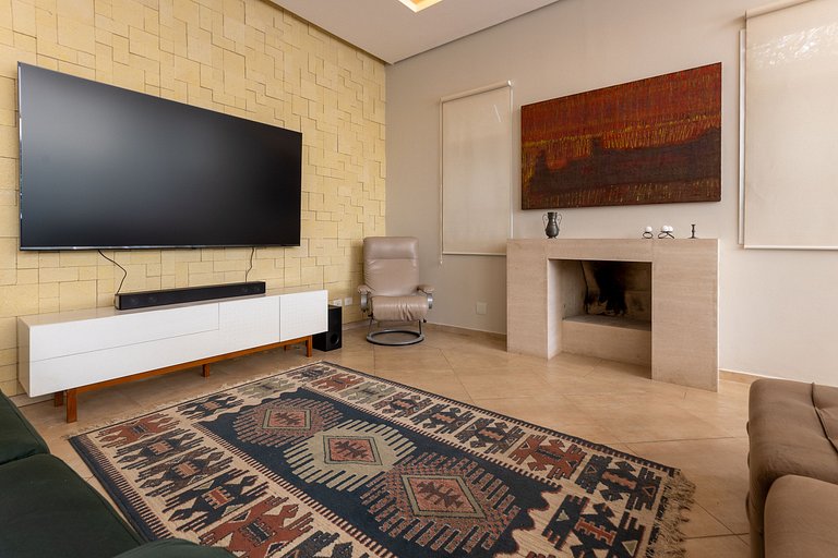 Casa Térrea Alto Padrão | 4 Quartos