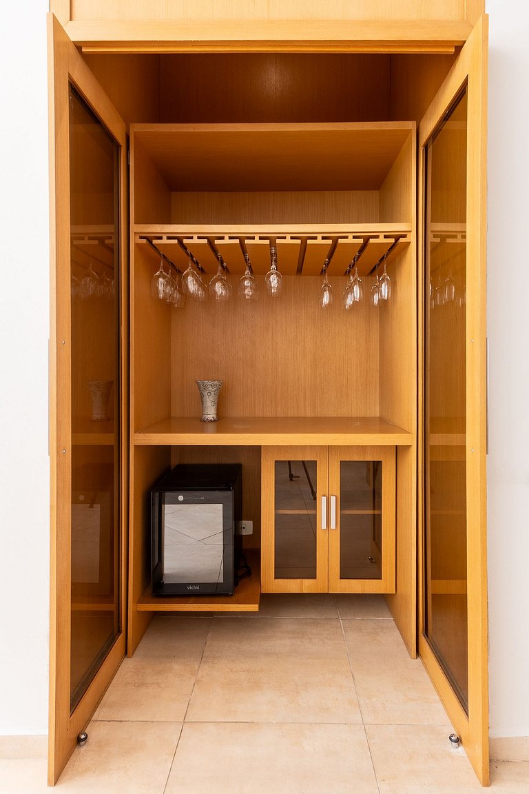 Casa Térrea Alto Padrão | 4 Quartos