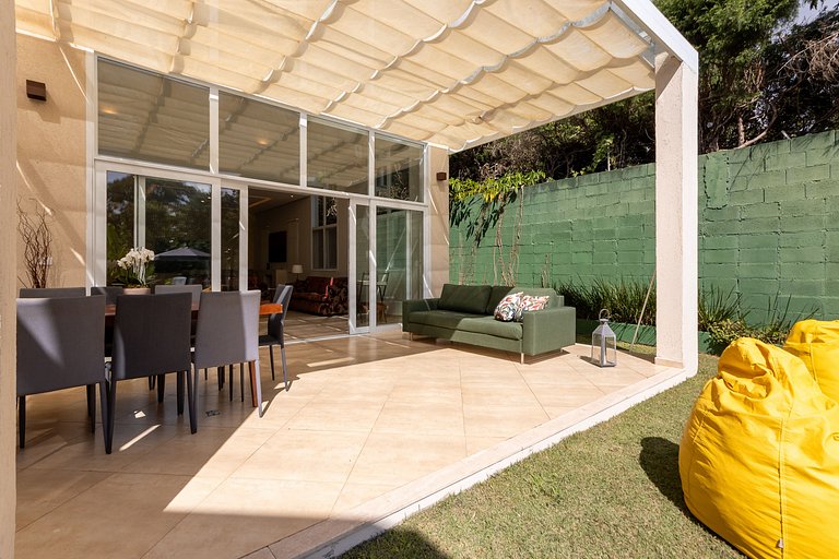 Casa Térrea Alto Padrão | 4 Quartos