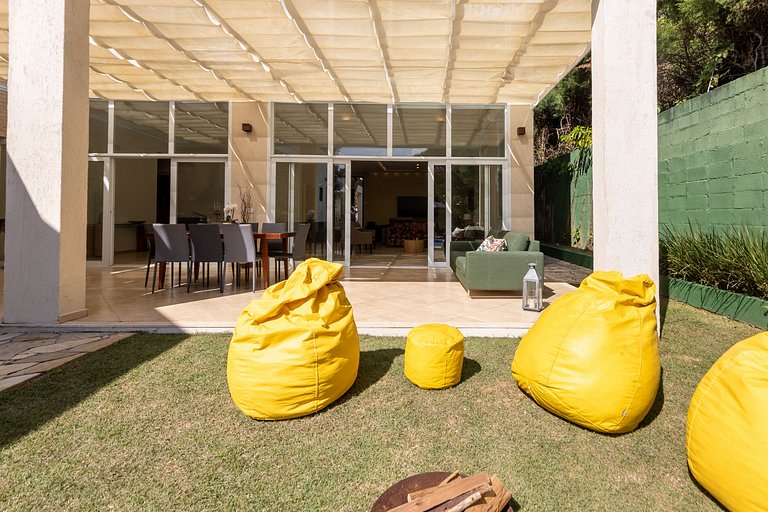 Casa Térrea Alto Padrão | 4 Quartos