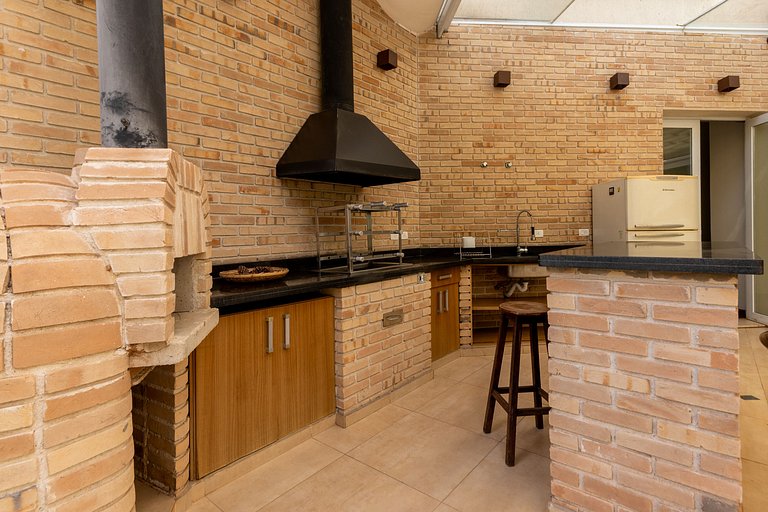 Casa Térrea Alto Padrão | 4 Quartos