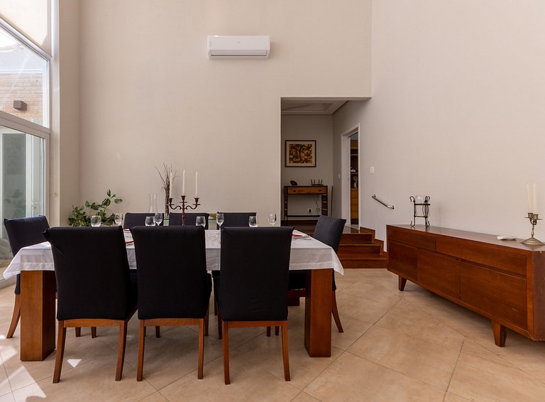 Casa Térrea Alto Padrão | 4 Quartos