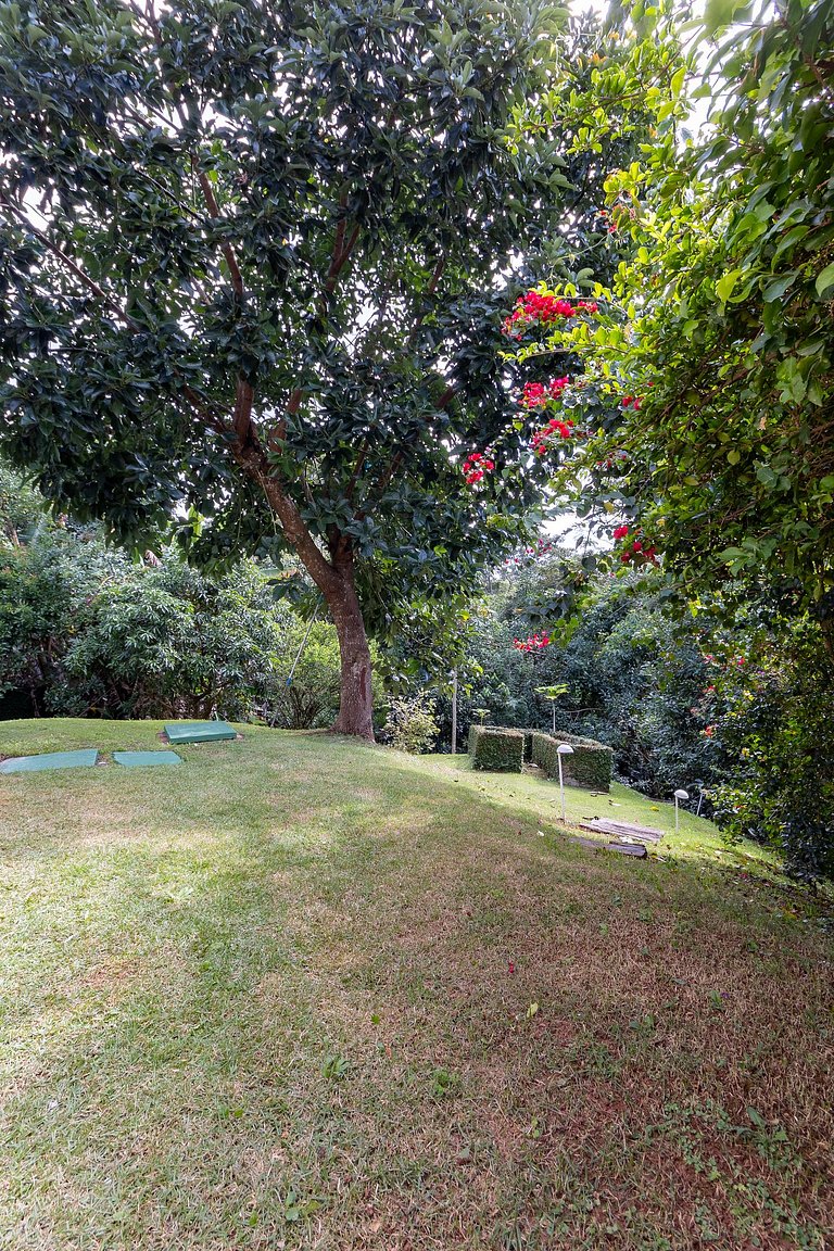 Casa Térrea Alto Padrão | 4 Quartos