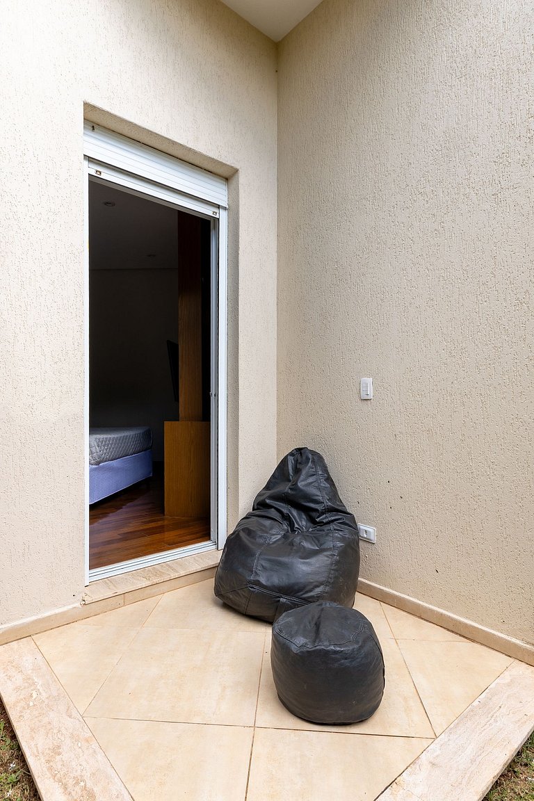 Casa Térrea Alto Padrão | 4 Quartos