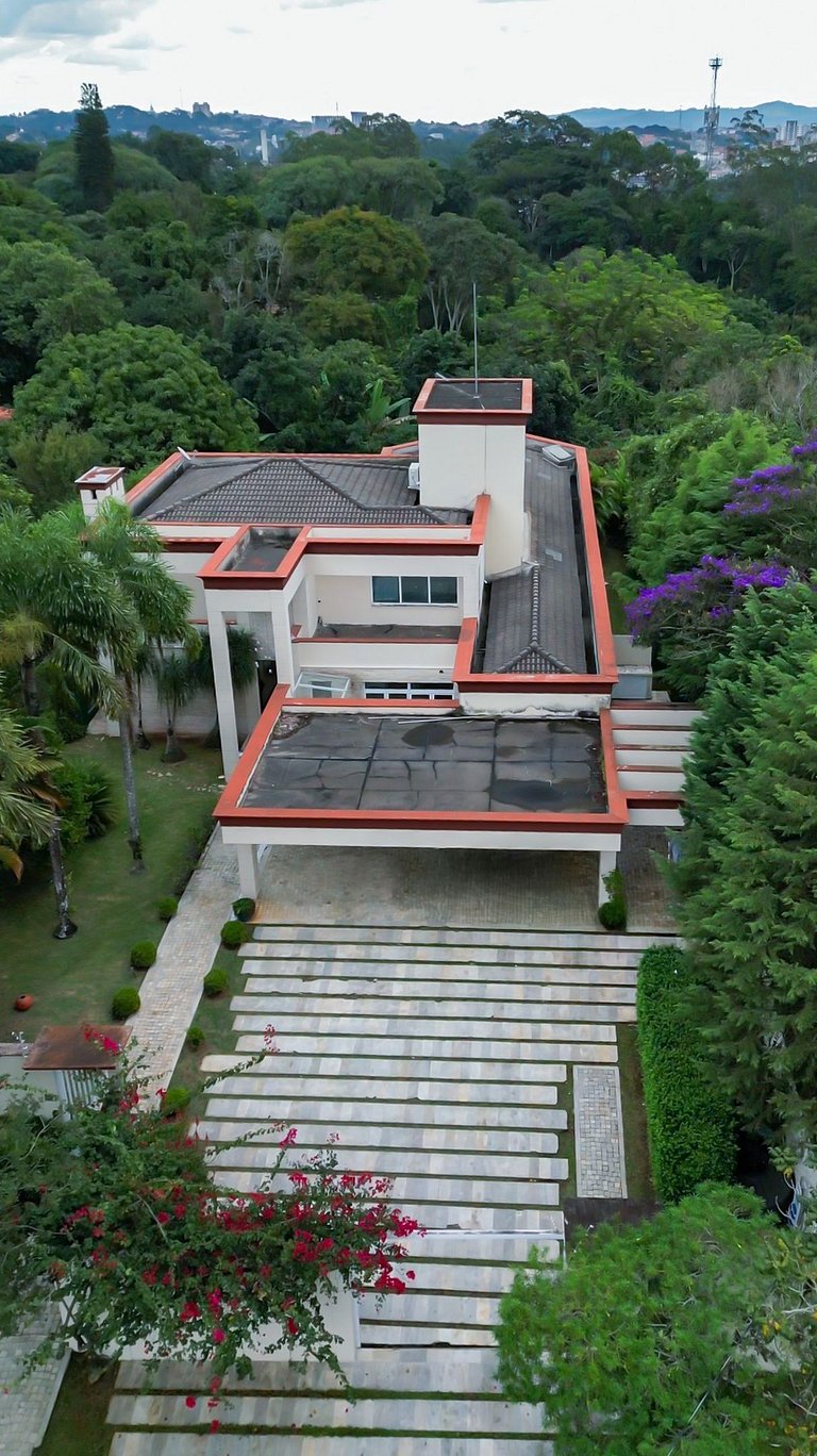 Casa Térrea Alto Padrão | 4 Quartos