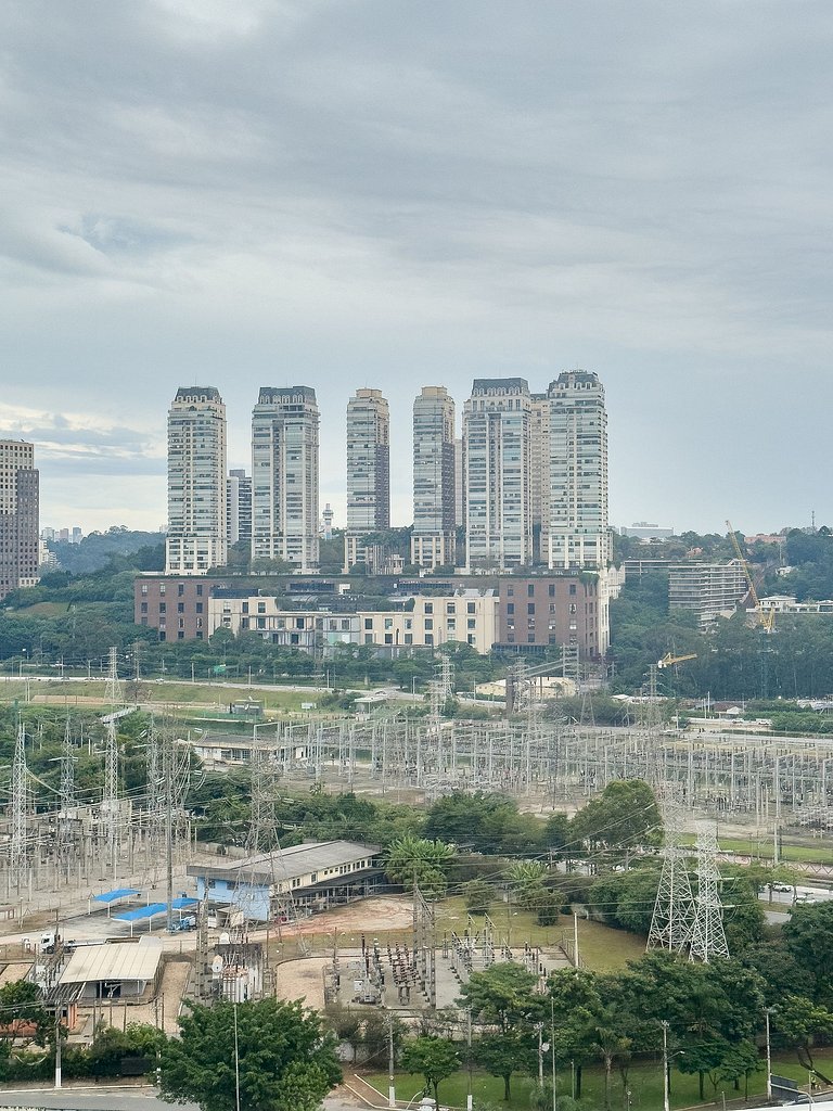 Studio recém-construído no coração da Vila Olímpia