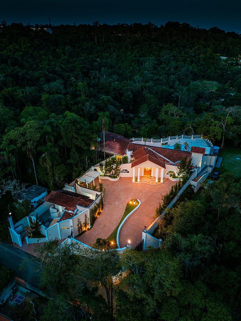Espaço para Eventos e Casamentos até 830 pessoas